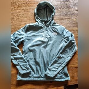 North face pullover